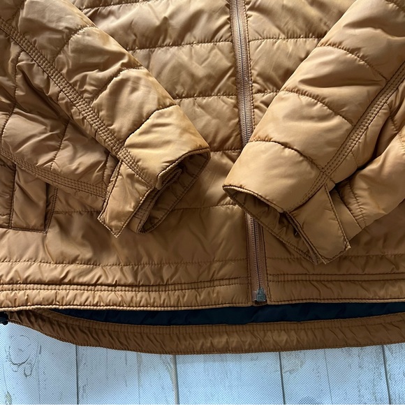 Carhartt Rain Defender Relaxed Fit Lightweight Insulated Jacket Sz S - Picture 4 of 9